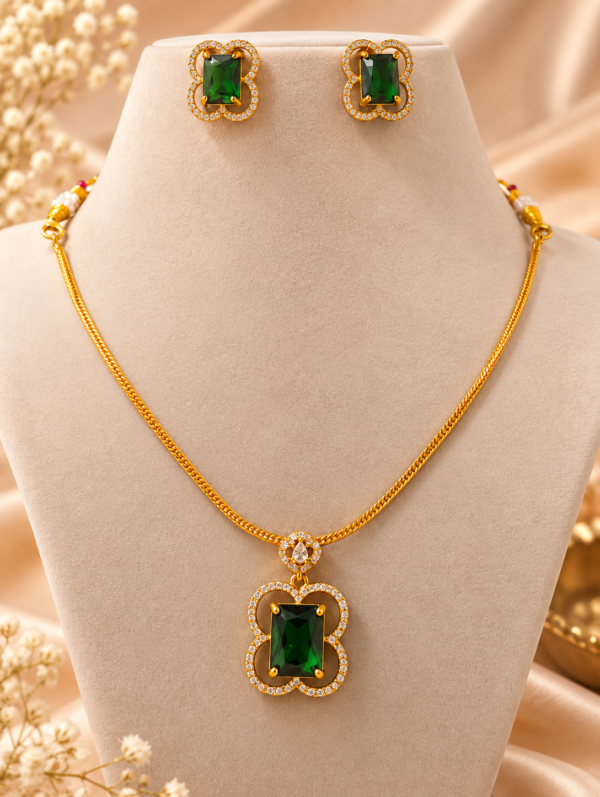 file_00000000a5ec81f89f8981f4f90454ee Necklace