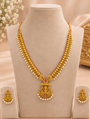 file_00000000cdc882088809524517fd8627 Lakshmi Pearl Long Haar Set